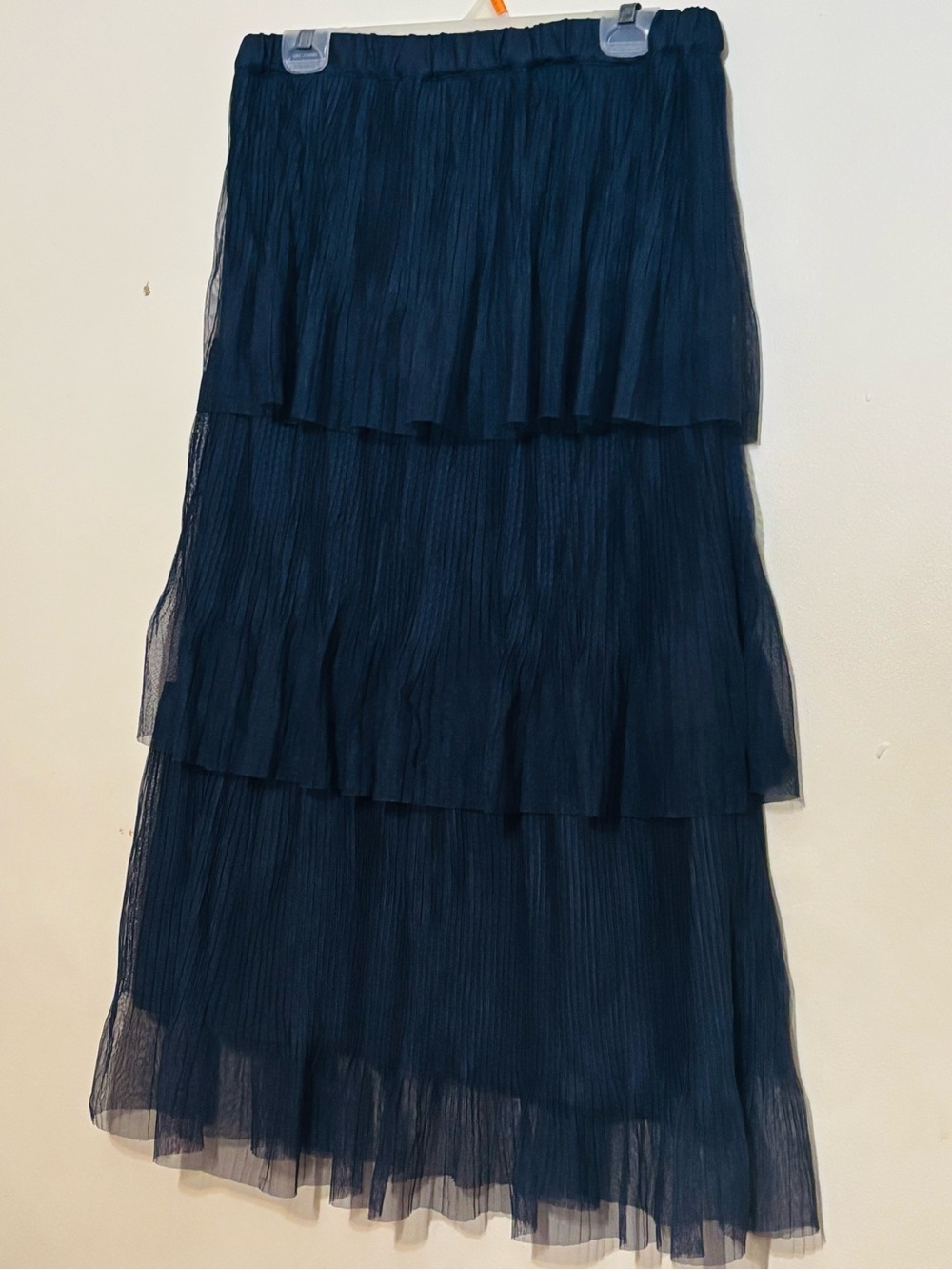 Women's Navy Tiered Pleated Skirt color azul negro